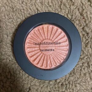 bareMinerals kiss of copper Bronzer Radiant Glow